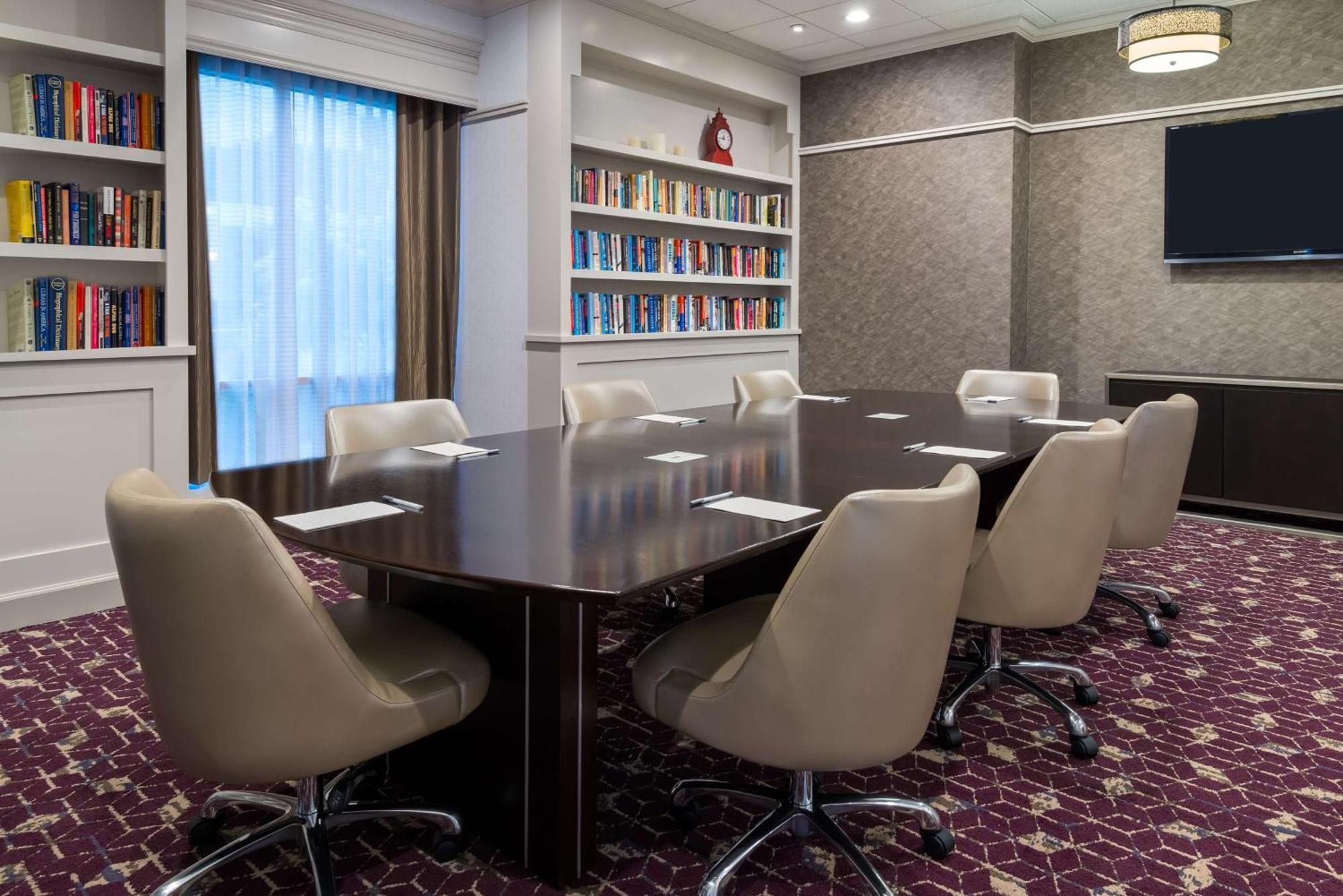 Hampton Inn & Suites Buffalo/Downtown Zewnętrze zdjęcie