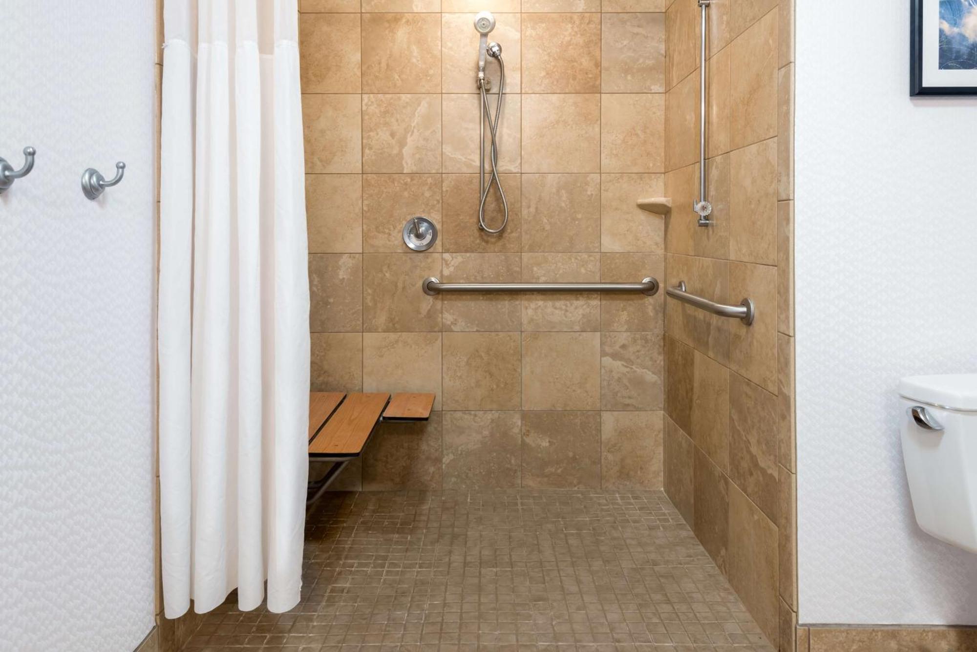 Hampton Inn & Suites Buffalo/Downtown Zewnętrze zdjęcie