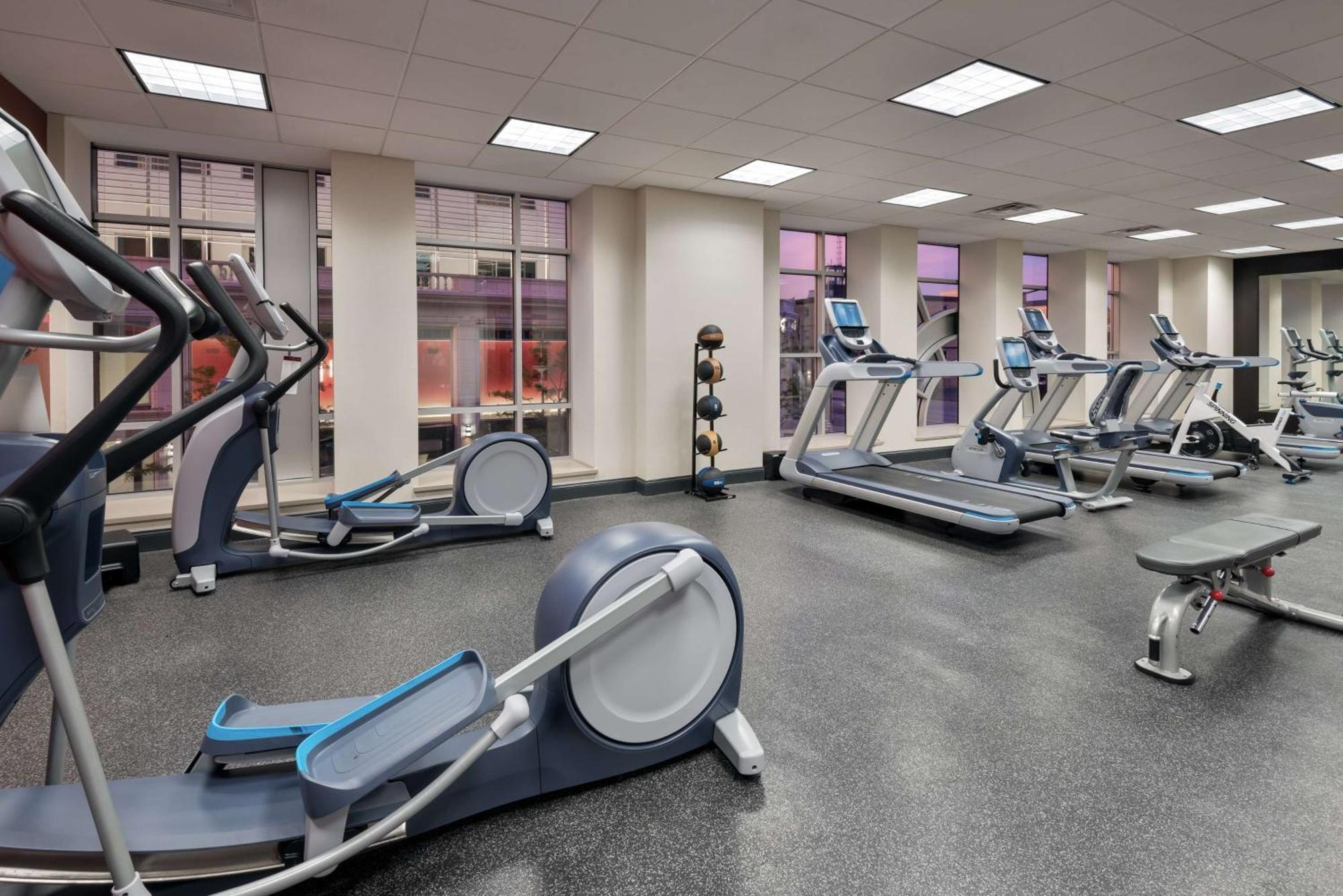 Hampton Inn & Suites Buffalo/Downtown Zewnętrze zdjęcie