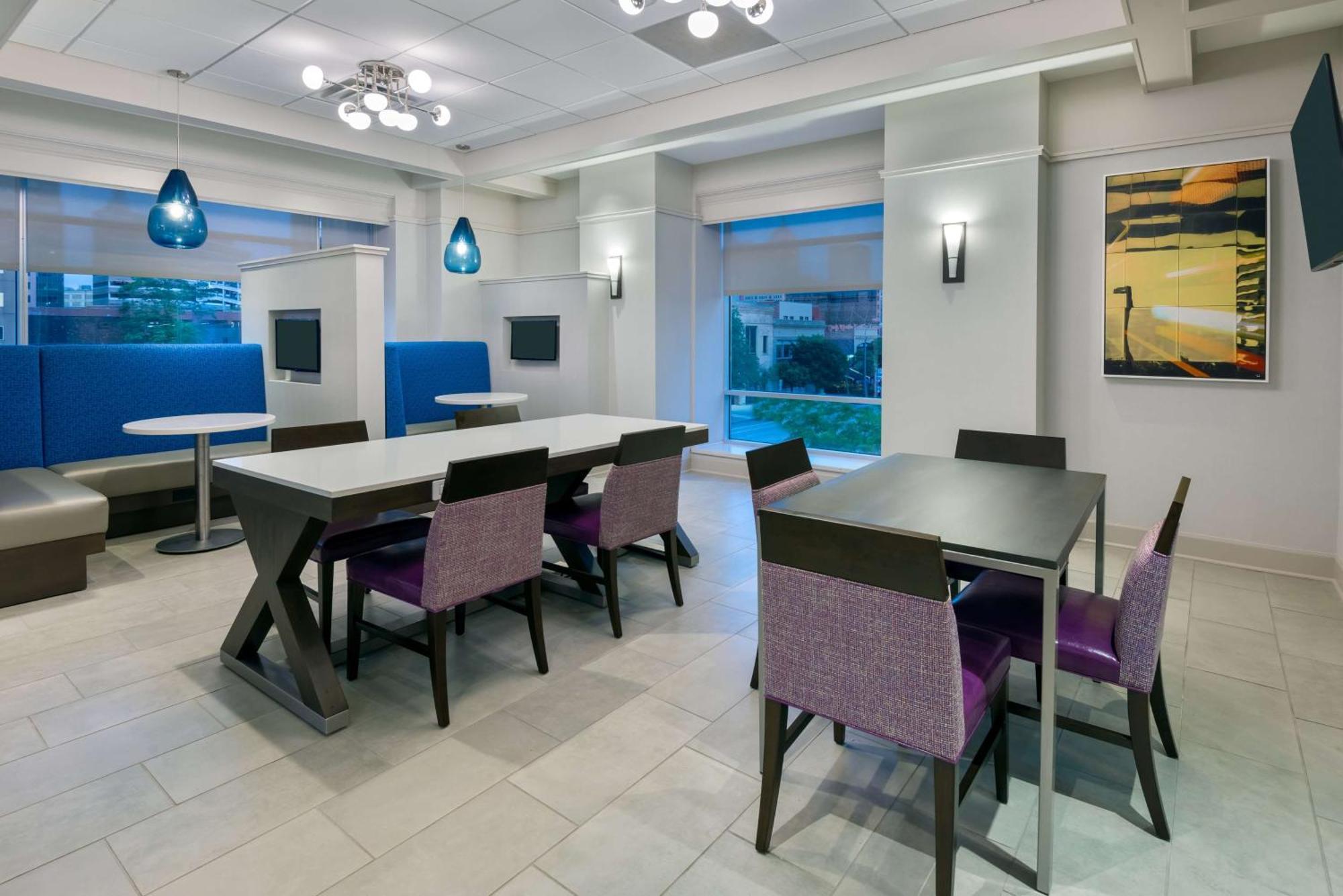 Hampton Inn & Suites Buffalo/Downtown Zewnętrze zdjęcie