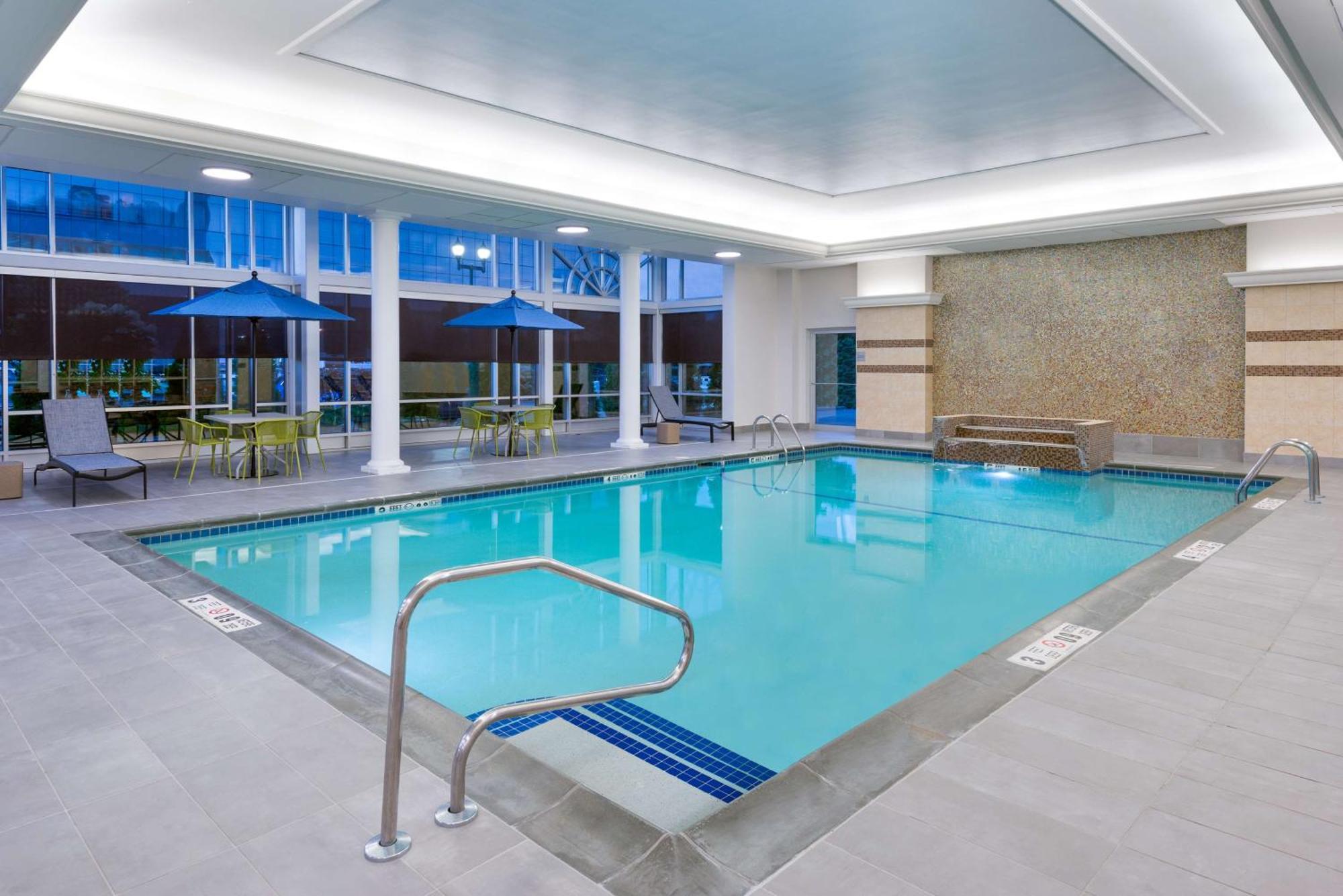 Hampton Inn & Suites Buffalo/Downtown Zewnętrze zdjęcie