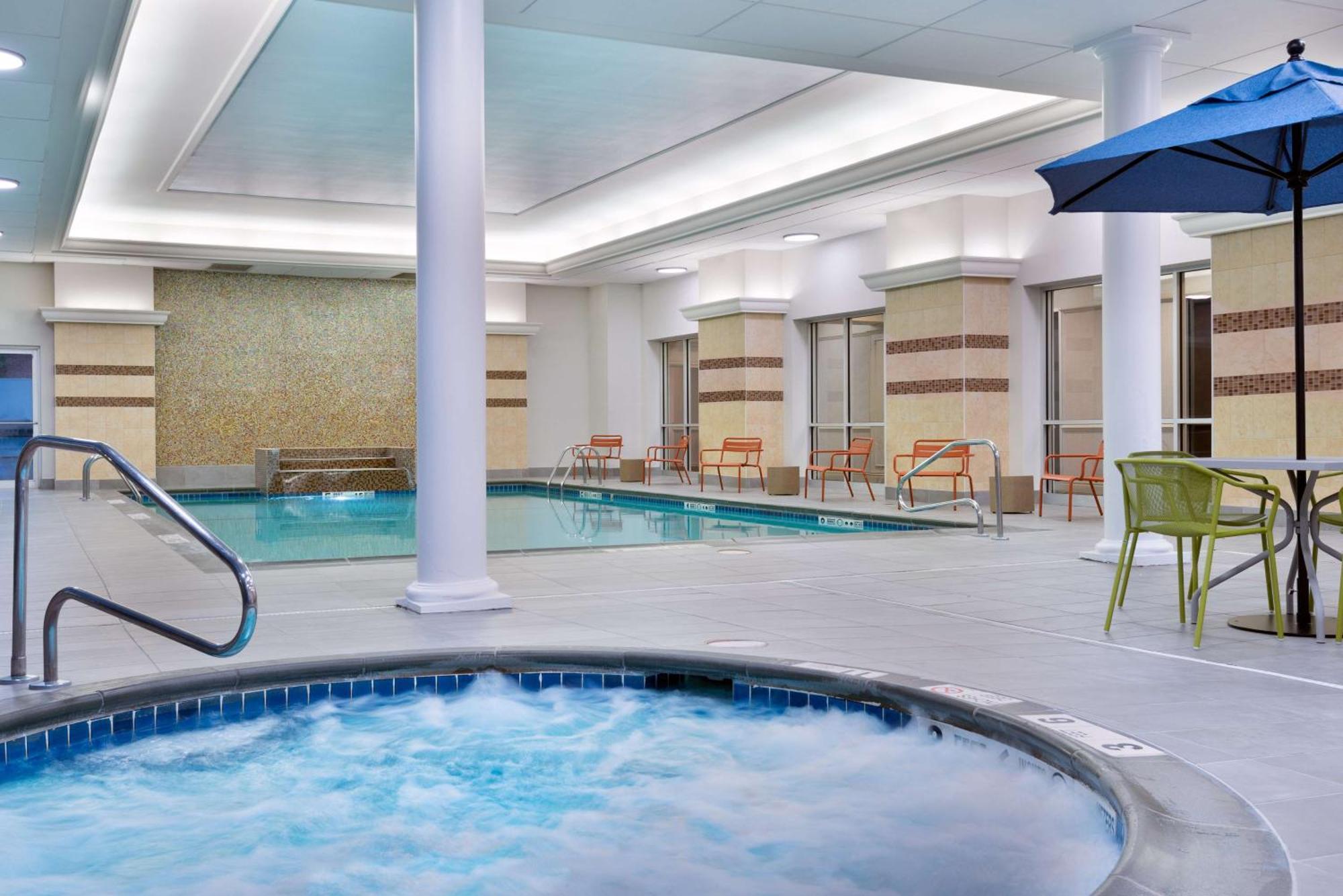 Hampton Inn & Suites Buffalo/Downtown Zewnętrze zdjęcie